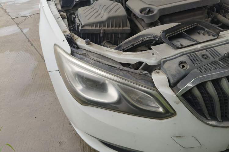 Used Buick GT 2015 15N Automatic Elite Version Right Front Headlight