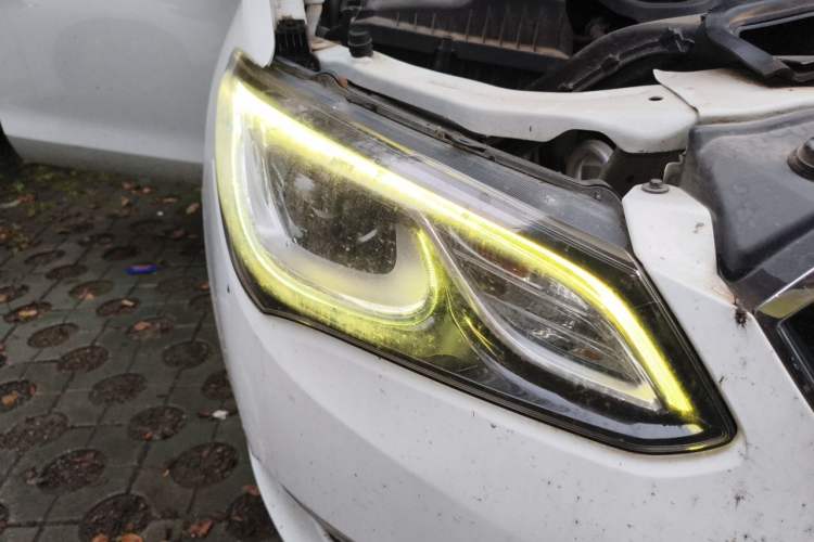 Used Buick GT 2015 15N Automatic Deluxe Edition Right Front Headlight
