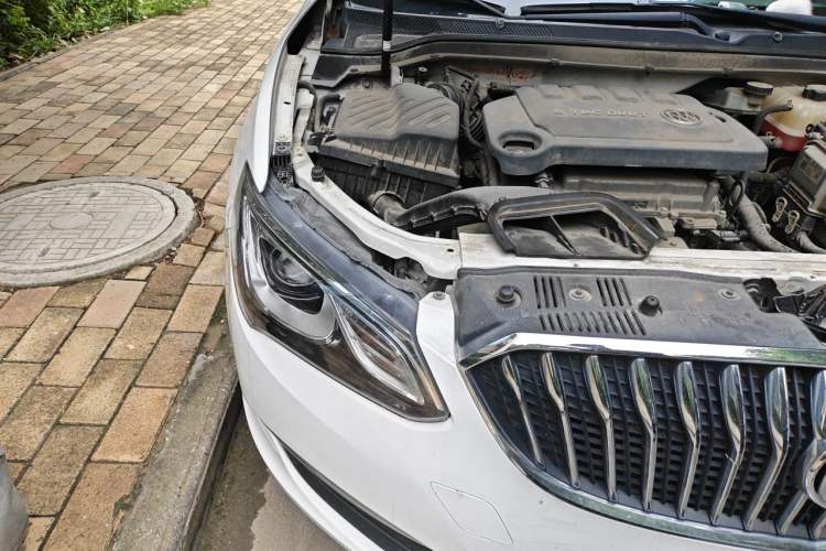 Used Buick GT 2015 15N Automatic Elite Version Right Front Headlight