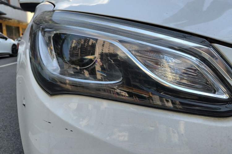 Used Buick GT 2015 15N Automatic Elite Version Right Front Headlight