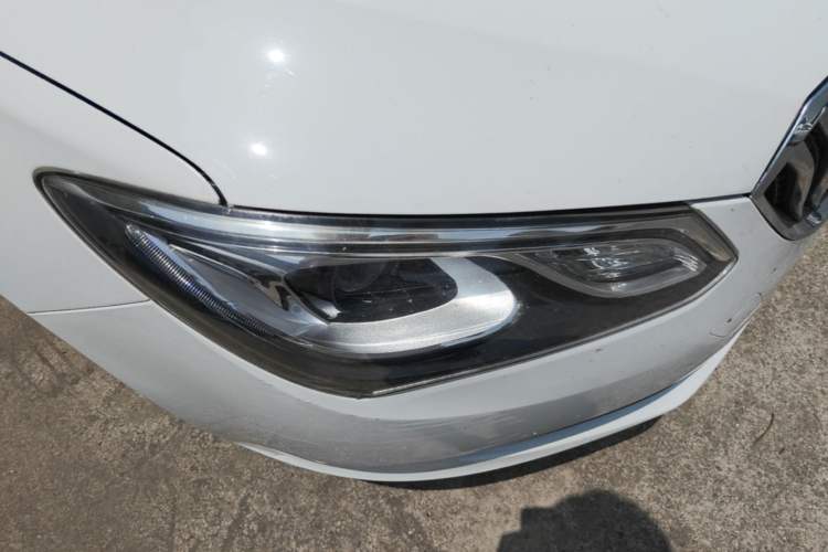 Used Buick GT 2015 15N Manual Entry-Level Trim Right Front Headlight