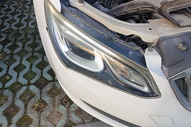 Used Buick GT 2015 15N Automatic Elite Version Right Front Headlight