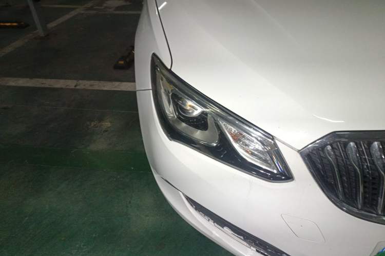 Used Buick GT 2015 15N Automatic Elite Version Right Front Headlight