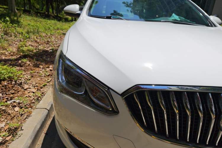 Used Buick GT 2015 15N Automatic Elite Version Right Front Headlight