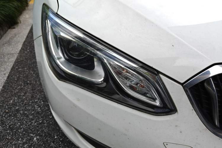 Used Buick GT 2015 15N Automatic Elite Version Right Front Headlight
