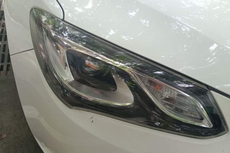 Used Buick GT 2015 15N Automatic Deluxe Edition Right Front Headlight