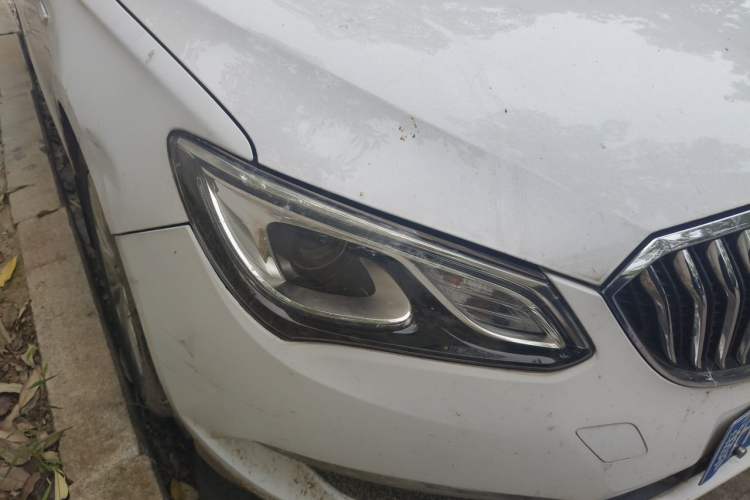 Used Buick GT 2015 15N Automatic Elite Version Right Front Headlight