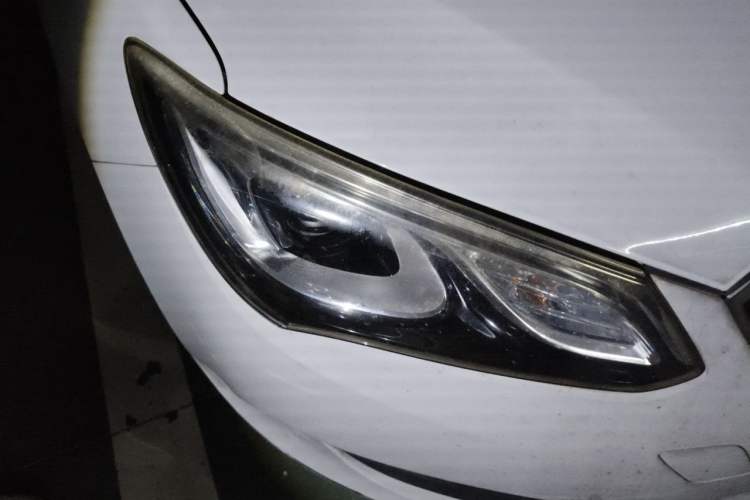 Used Buick GT 2015 15N Automatic Elite Version Right Front Headlight