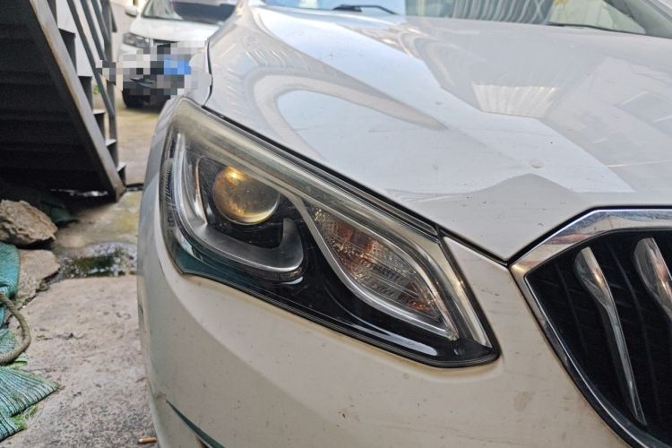 Used Buick GT 2015 15N Manual Elite Edition Right Front Headlight