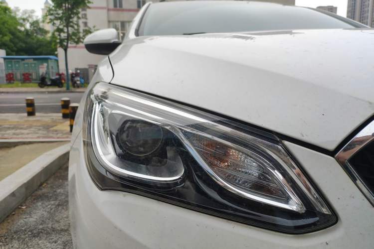 Used Buick GT 2015 15N Manual Elite Edition Right Front Headlight