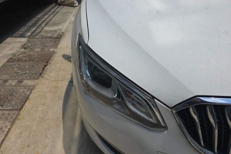 Used Buick GT 2015 15N Automatic Elite Version Right Front Headlight