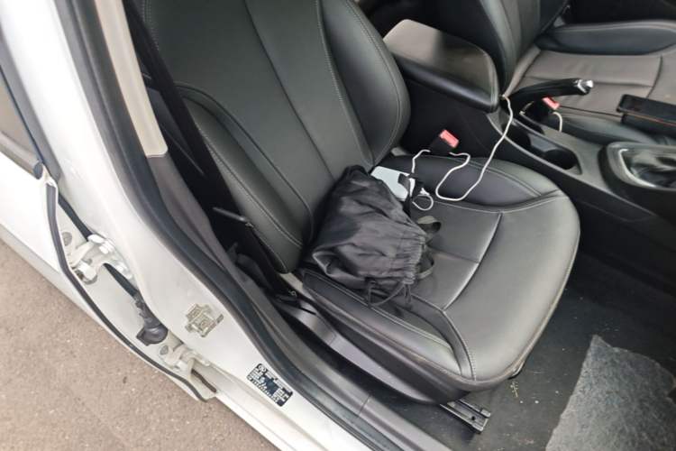 Used Buick GT 2015 15N Automatic Deluxe Edition Right Front Seat