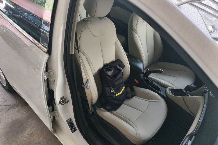 Used Buick GT 2015 15N Automatic Entry-Level Trim Right Front Seat
