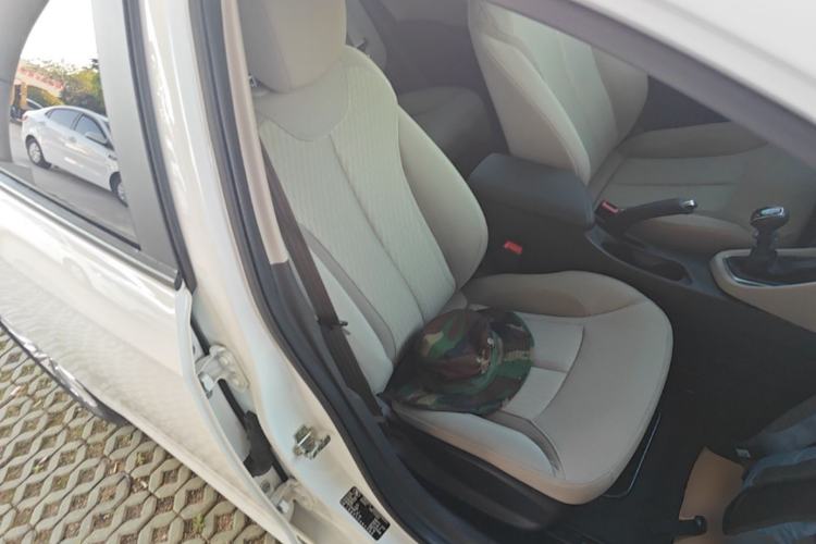 Used Buick GT 2015 15N Manual Elite Edition Right Front Seat
