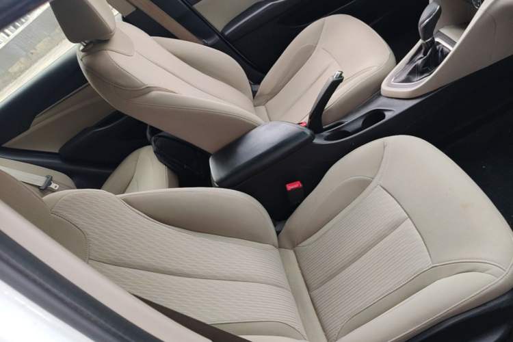 Used Buick GT 2015 15N Automatic Elite Version Right Front Seat