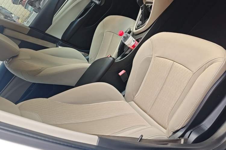 Used Buick GT 2015 15N Automatic Elite Version Right Front Seat
