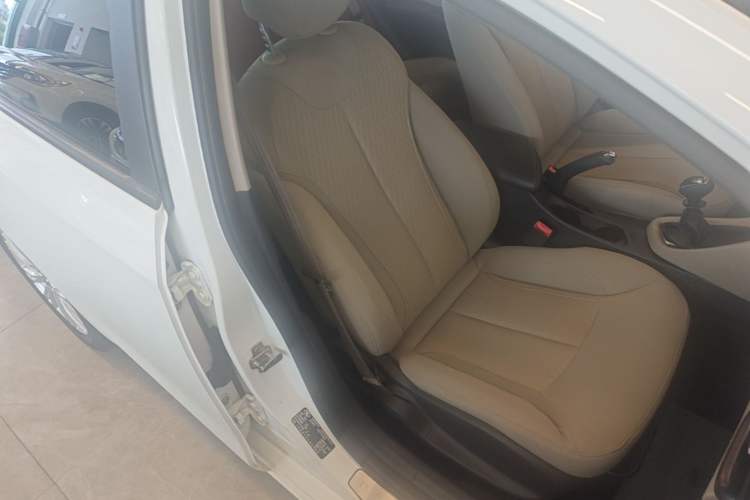 Used Buick GT 2015 15N Manual Elite Edition Right Front Seat