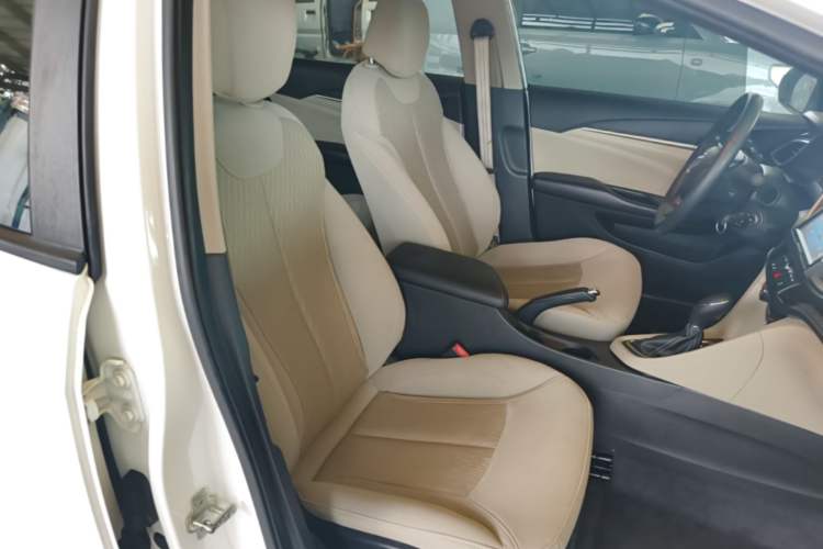 Used Buick GT 2015 15N Automatic Entry-Level Trim Right Front Seat