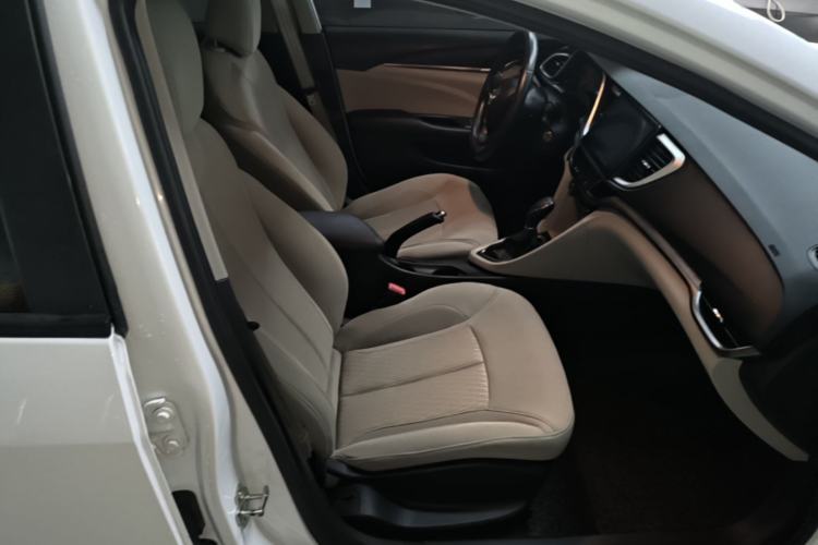 Used Buick GT 2015 18T Dual-Clutch Elite Model Right Front Seat