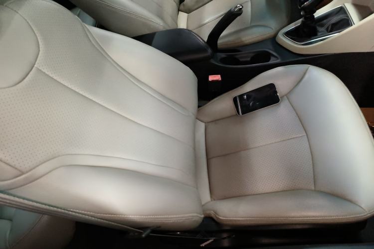 Used Buick GT 2015 15N Manual Elite Edition Right Front Seat