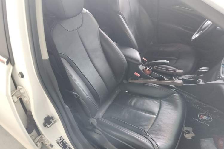 Used Buick GT 2015 15N Automatic Deluxe Edition Right Front Seat