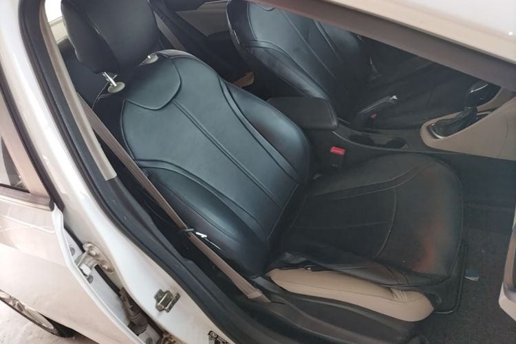 Used Buick GT 2015 15N Automatic Elite Version Right Front Seat
