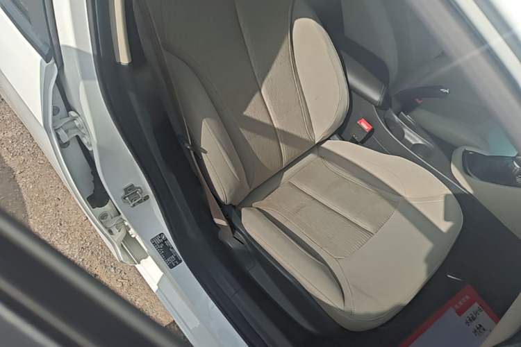 Used Buick GT 2015 15N Automatic Entry-Level Trim Right Front Seat