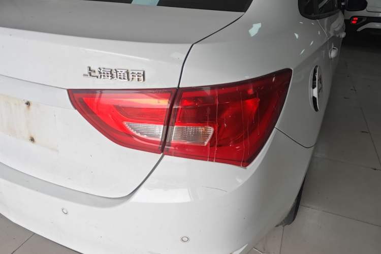 Used Buick GT 2015 15N Automatic Elite Version Right Rear Taillight