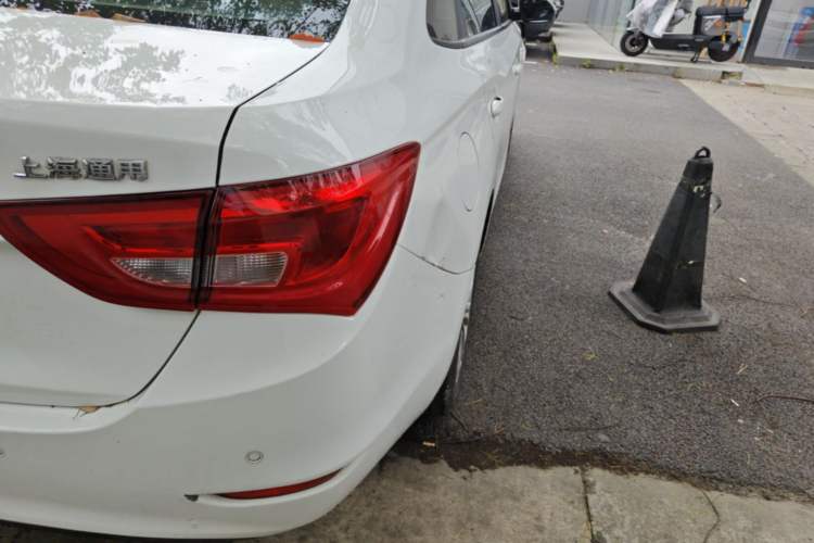 Used Buick GT 2015 15N Manual Elite Edition Right Rear Taillight