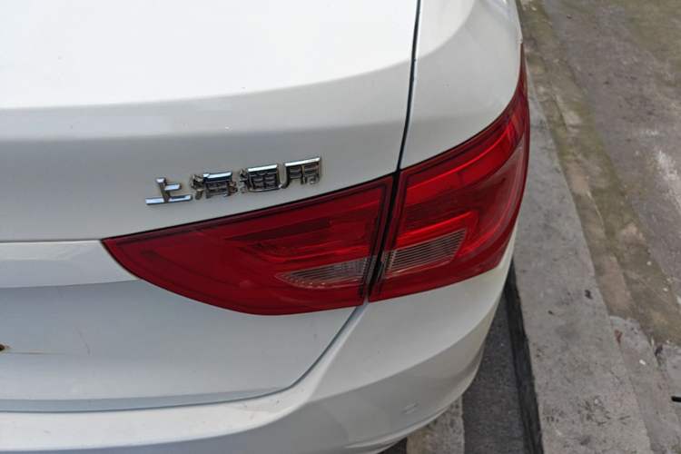 Used Buick GT 2015 15N Automatic Elite Version Right Rear Taillight