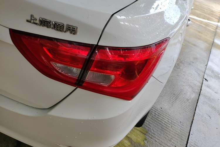 Used Buick GT 2015 15N Automatic Entry-Level Trim Right Rear Taillight