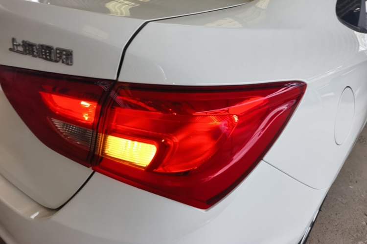 Used Buick GT 2015 15N Automatic Entry-Level Trim Right Rear Taillight