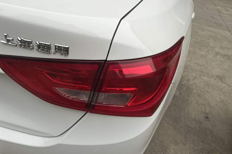 Used Buick GT 2015 15N Automatic Entry-Level Trim Right Rear Taillight