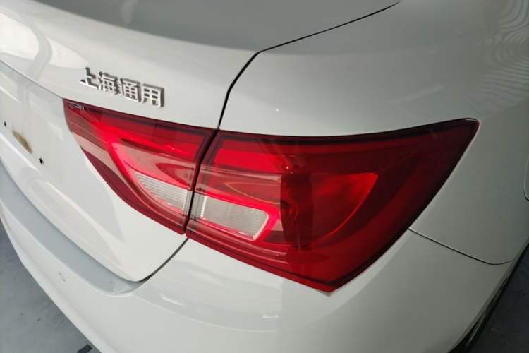 Used Buick GT 2015 15N Automatic Elite Version Right Rear Taillight