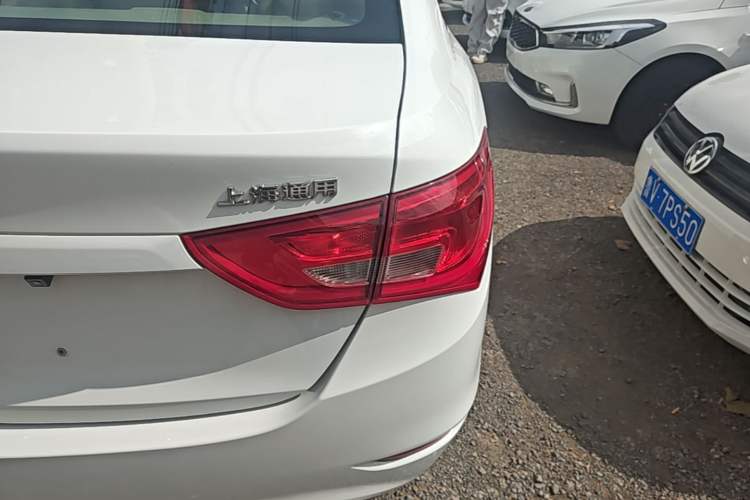 Used Buick GT 2015 15N Automatic Entry-Level Trim Right Rear Taillight