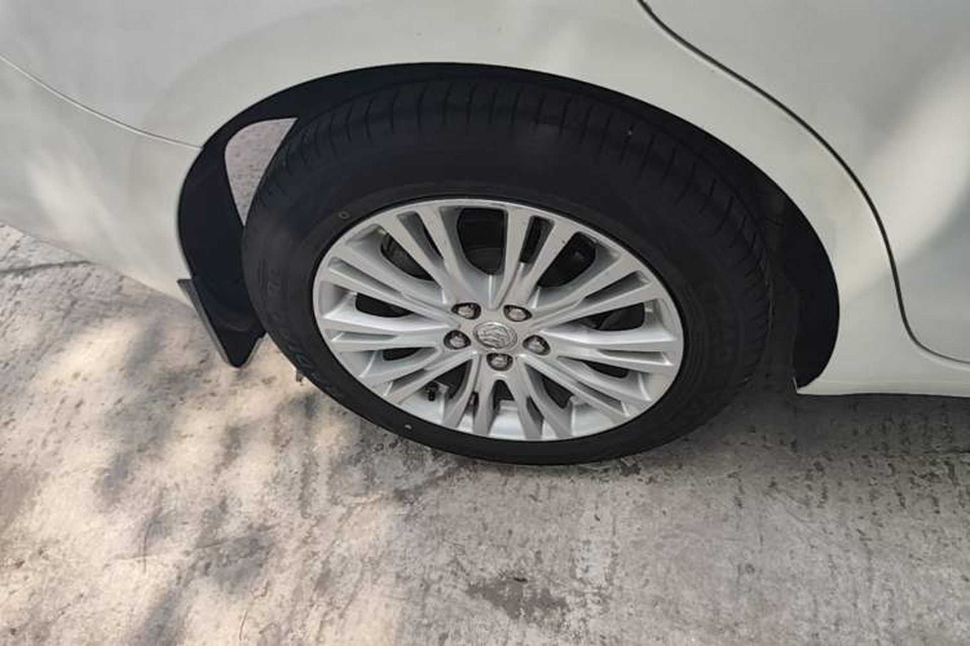 Used Buick GT 2015 15N Manual Elite Edition Right Rear Wheel Hub