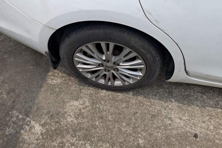 Used Buick GT 2015 15N Manual Elite Edition Right Rear Wheel Hub