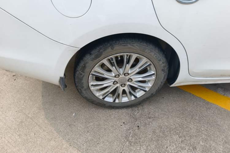 Used Buick GT 2015 15N Manual Elite Edition Right Rear Wheel Hub