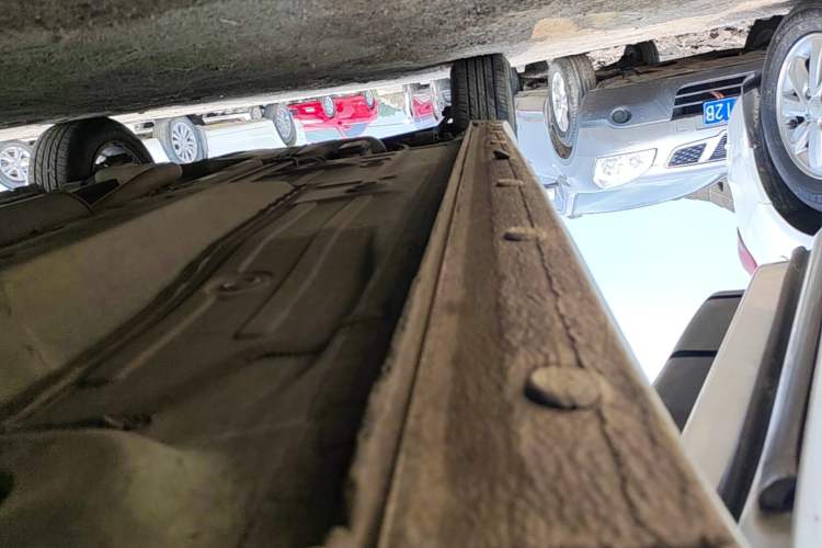 Used Buick GT 2015 15N Manual Entry-Level Trim Right Side Sill