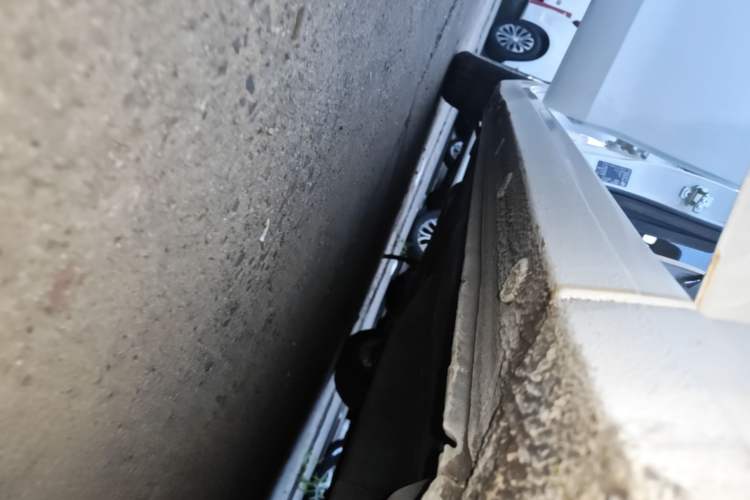 Used Buick GT 2015 15N Automatic Deluxe Edition Right Side Sill
