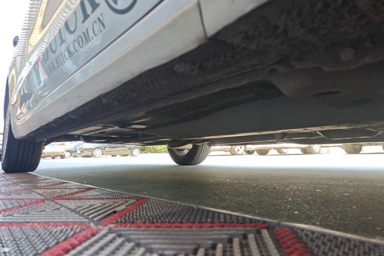 Used Buick GT 2015 18T Dual-Clutch Luxury Model Right Side Sill