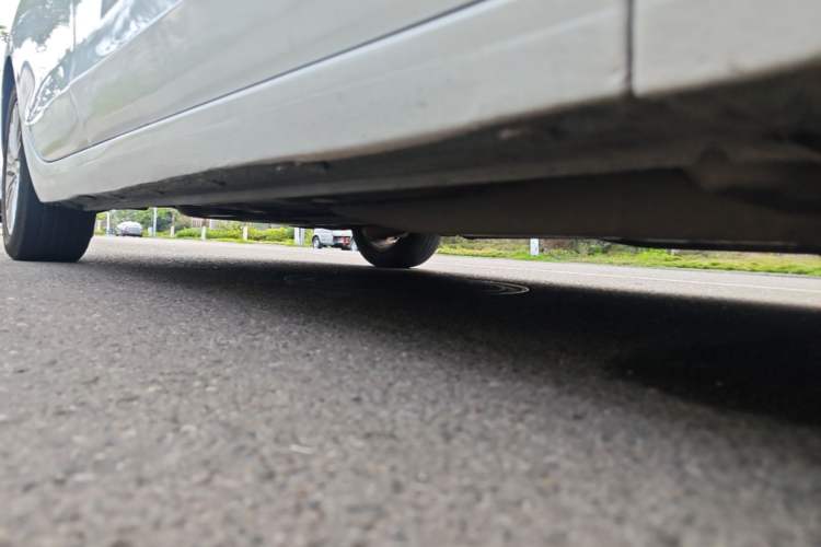 Used Buick GT 2015 15N Automatic Deluxe Edition Right Side Sill