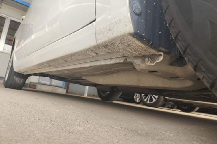 Used Buick GT 2015 15N Automatic Deluxe Edition Right Side Sill