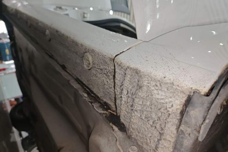Used Buick GT 2015 15N Automatic Elite Version Right Side Sill