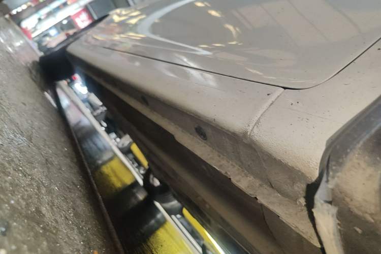 Used Buick GT 2015 15N Automatic Deluxe Edition Right Side Sill