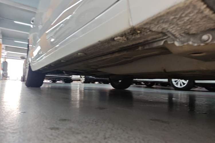 Used Buick GT 2015 15N Automatic Elite Version Right Side Sill