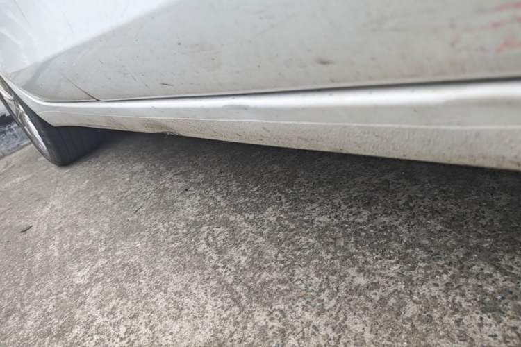 Used Buick GT 2015 15N Manual Elite Edition Right Side Sill
