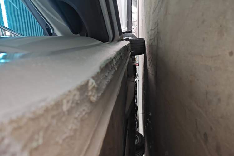 Used Buick GT 2015 15N Manual Elite Edition Right Side Sill