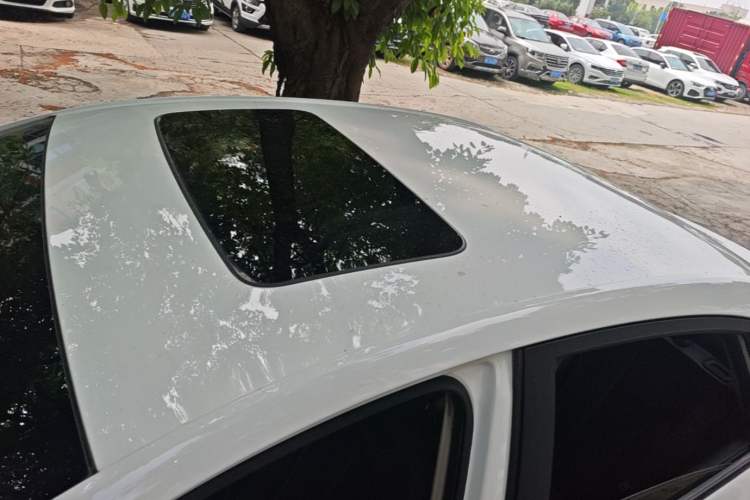 Used Buick GT 2015 18T Dual-Clutch Luxury Model Roof
