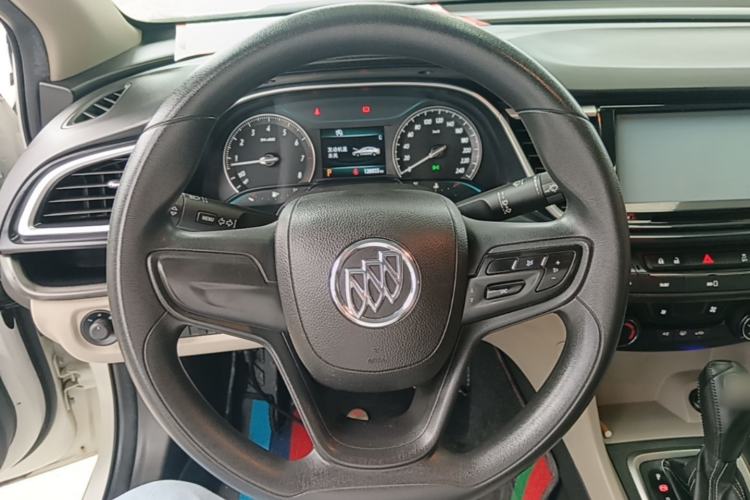 Used Buick GT 2015 15N Automatic Elite Version Steering Wheel